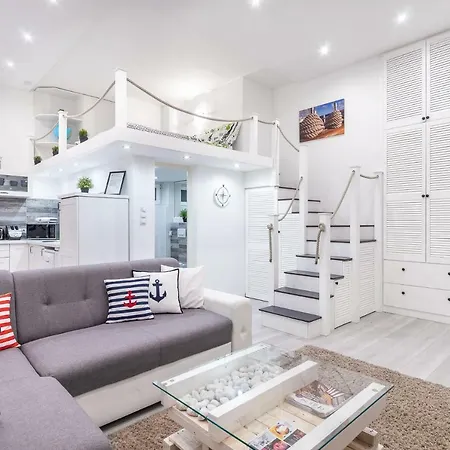 Sailor Island Center